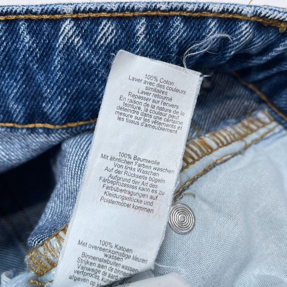 Pretty Little Thing Mom Jeans Women's Size 6 High Waist Ripped Light Wash NEW - Picture 9 of 12